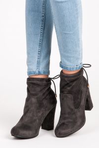 JESIENNE BUTY ZE ?CI?GACZEM Szary