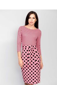 Sukienka w groszki z okrągłym dekoltem MM1033 Pink