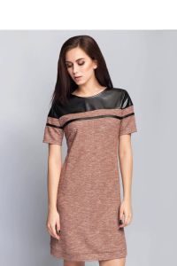 Modna sukienka z elementami eko-skóry MM1101 Brown