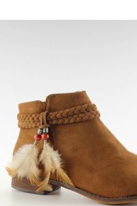 ZAMSZOWE SZTYBLETY Z PIÓRKIEM STYL BOHO H1911 CAMEL