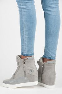 SZNUROWANE SNEAKERSY  Szary