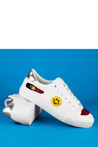 TRAMPKI Z NASZYWKAMI KISS Biały