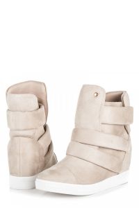 BE?OWE SNEAKERSY NA KOTURNIE